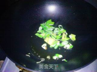 菠菜肉末炖粉条的做法步骤：2