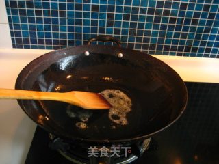 猪蹄子烧五花肉的做法步骤：5