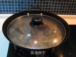猪蹄子烧五花肉的做法步骤：5