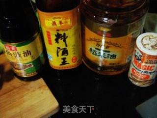 美容瘦脸的快炒小菜---西芹炒虾仁的做法步骤：4