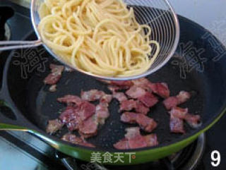 意面的另一款经典【培根蛋面】的做法步骤：4