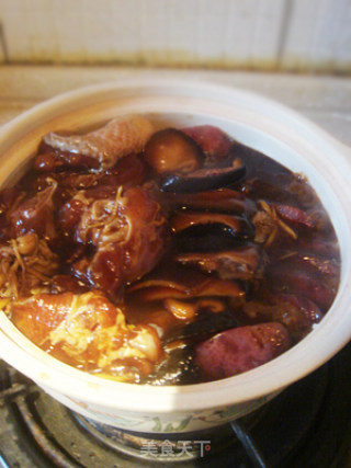 春节前最后一道大菜——腊味油鸡煲仔饭的做法步骤：3