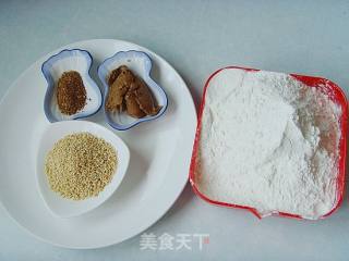 面面俱到---芝麻烧饼的做法步骤：2