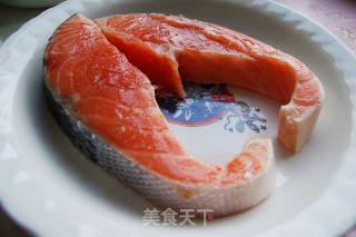 简易双吃三文鱼 之 咖喱三文鱼的做法步骤：2