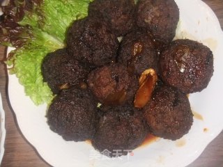 简单版—红烧狮子头的做法步骤：2