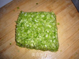 大年饺子——芹菜猪肉饺的做法步骤：2