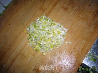 大年饺子——芹菜猪肉饺的做法步骤：2