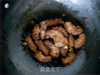 茶香允指辣鸡脖的做法步骤：2
