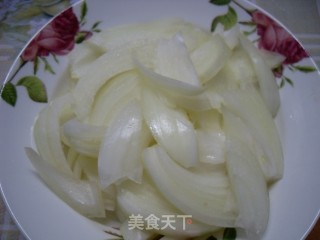 洋葱炒素鸡的做法步骤：2