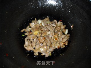 洋葱爆鸡胗的做法步骤：2