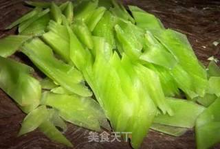 鸡蛋莴笋片的做法步骤：4