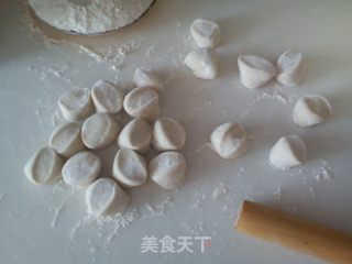 简单的锅贴的做法步骤：2