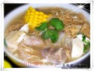 一汤两喝@@排骨玉米汤煮伊面的做法步骤：4