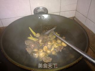 鲜菇炒牛肉的做法步骤：3