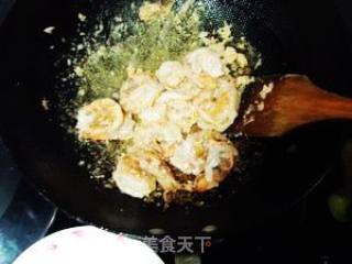 浙江名菜---龙井虾仁的做法步骤：3