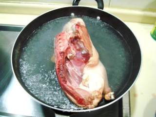 药食同源，滋补美食“香酥桃仁鸭方”的做法步骤：5