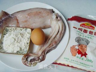 黄金鱿鱼圈的做法步骤：2