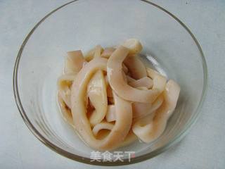 黄金鱿鱼圈的做法步骤：2