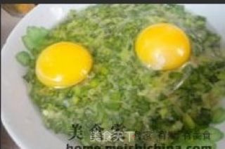 韭菜版——肉饼蒸蛋的做法步骤：2