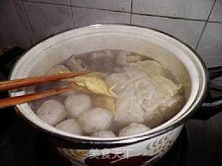 年菜之九清淡的三打汤-----蛋饺鱼丸百叶包汤的做法步骤：3