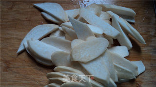 杏鲍菇沙姜鸡的做法步骤：2