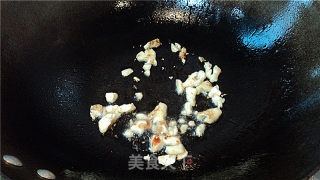 杏鲍菇沙姜鸡的做法步骤：2