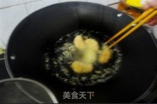 酥炸鸡翅的做法步骤：3