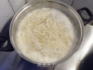 喜气洋洋---羊肉拉面的做法步骤：4