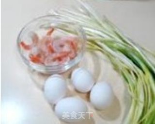 快捷一菜“韭黄鸡蛋炒虾仁”的做法步骤：2