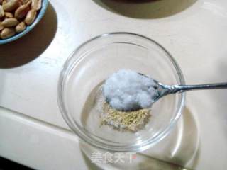 碎排骨制作“香炒寸筋骨”的做法步骤：2