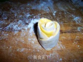 蒸蒸日上---黄玫瑰的做法步骤：3