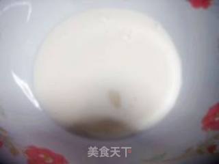 新年第一个蛋糕---奶油戚风蛋糕的做法步骤：4