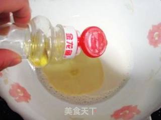 新年第一个蛋糕---奶油戚风蛋糕的做法步骤：4