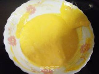 新年第一个蛋糕---奶油戚风蛋糕的做法步骤：4