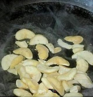 节令佳肴----秋菱牛肉的做法步骤：4