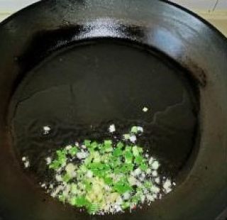 节令佳肴----秋菱牛肉的做法步骤：4