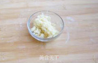 避风塘炒蟹的做法步骤：2