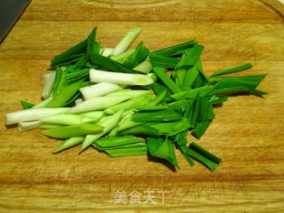 青椒蒜苗炒鸡蛋的做法步骤：5