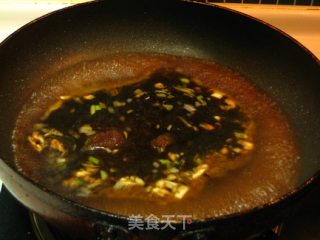 糖醋鲫鱼的做法步骤：5