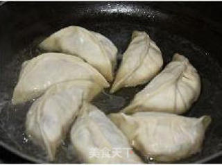 鲜肉烤饺的做法步骤：3