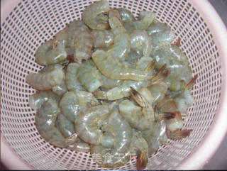 蔬菜鲜虾锅的做法步骤：2