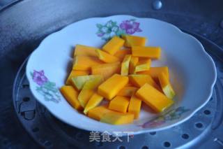 红豆南瓜饼的做法步骤：2