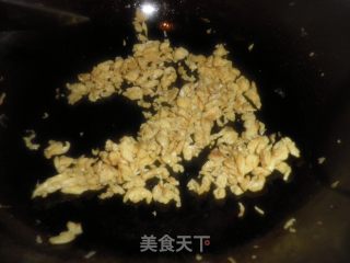 韭菜鸡蛋木耳素馅饺子的做法步骤：2