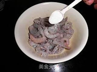 年菜十七超弹性无水的----虾仁炒腰果的做法步骤：3