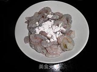 年菜十七超弹性无水的----虾仁炒腰果的做法步骤：3