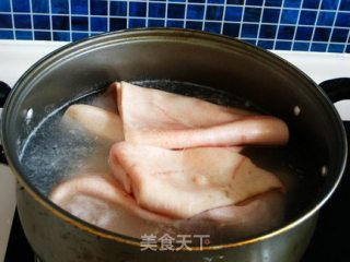 五香皮冻的做法步骤：4