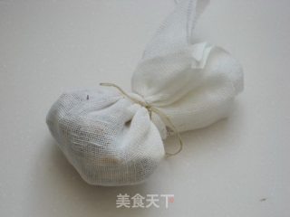 五香皮冻的做法步骤：4