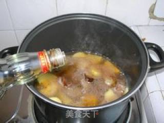 西红柿牛肉汤的做法步骤：2