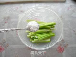爽口三拼的做法步骤：2