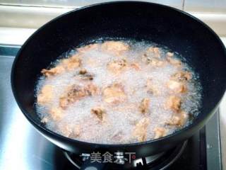 私家小炒“炸烹鳜鱼球”的做法步骤：5